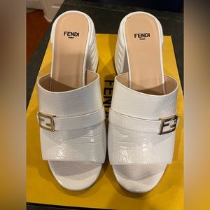 NEW Fendi White Slides Women’s Size 38.5
